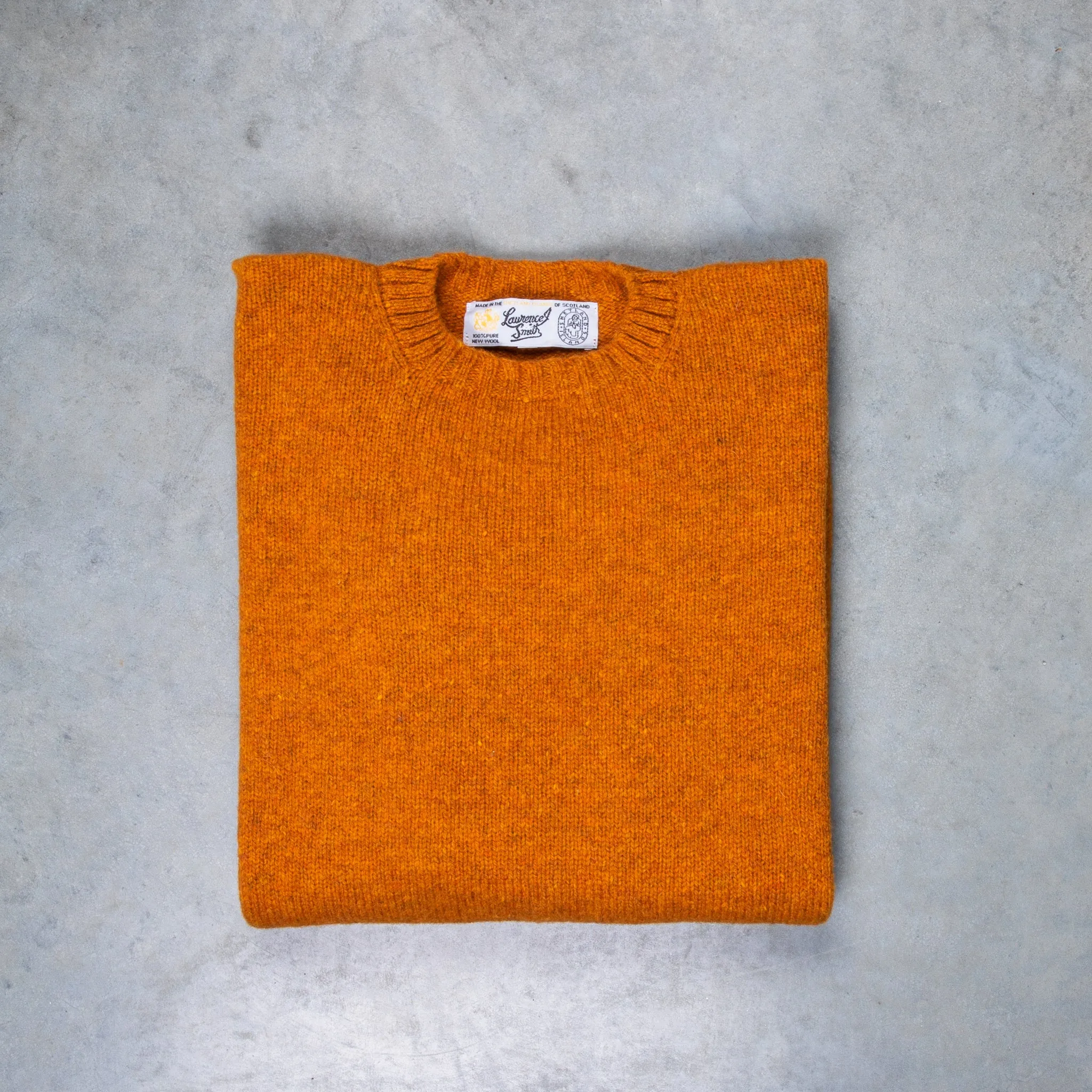 Laurence J. Smith  Super soft Seamless Crew Neck Pullover Vintage Orange