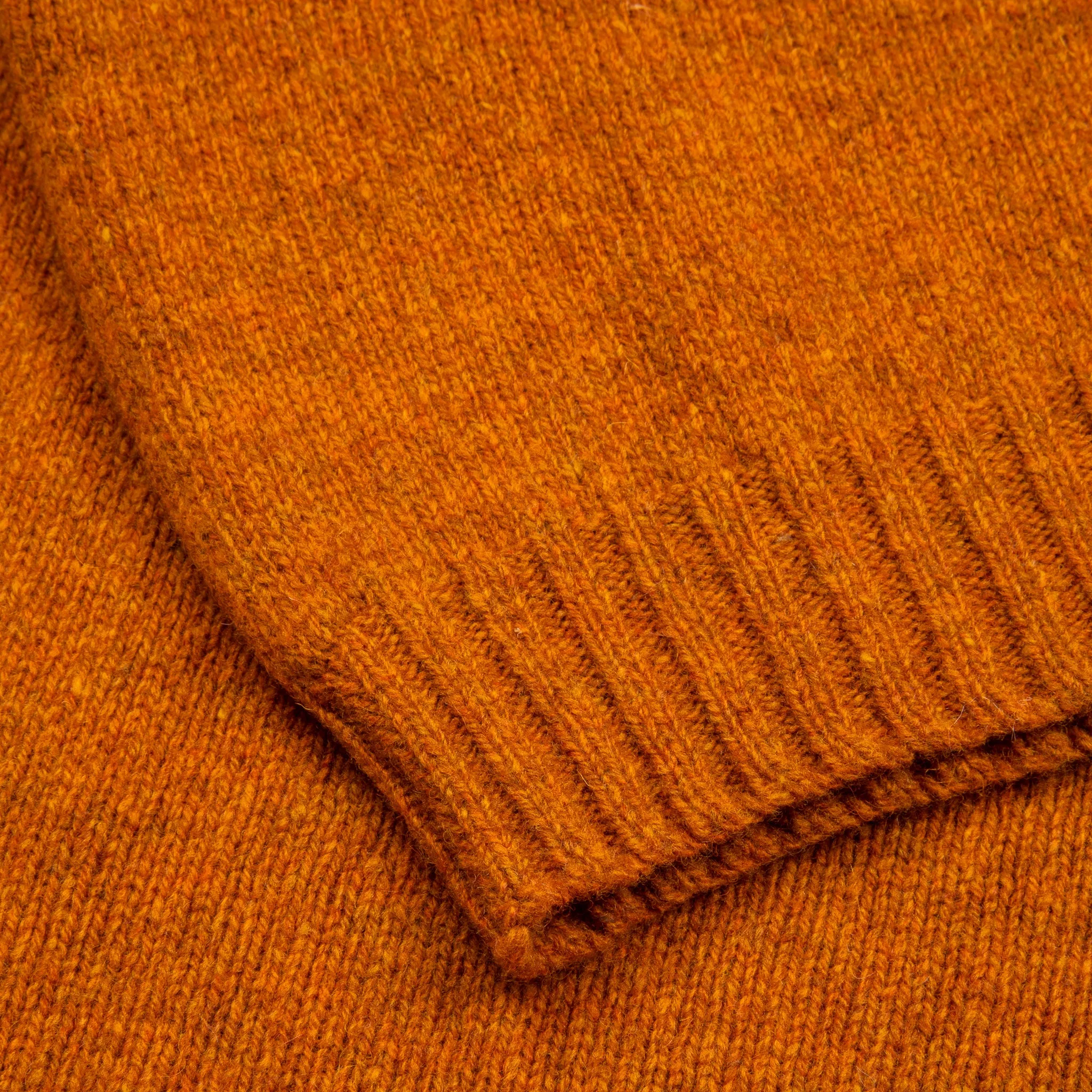 Laurence J. Smith  Super soft Seamless Crew Neck Pullover Vintage Orange