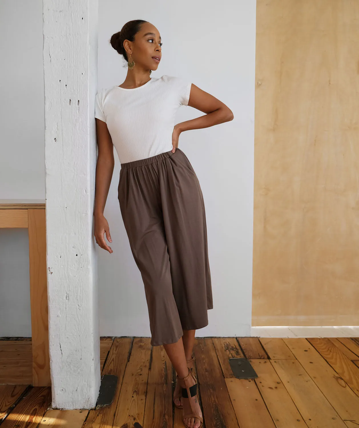 MOANA cropped pants in Mushroom