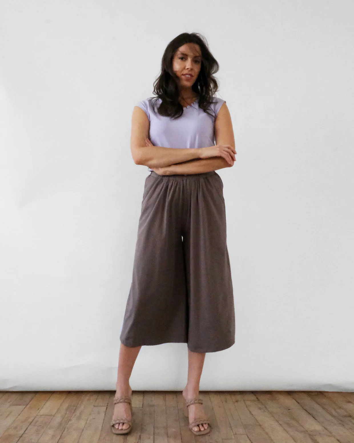 MOANA cropped pants in Mushroom