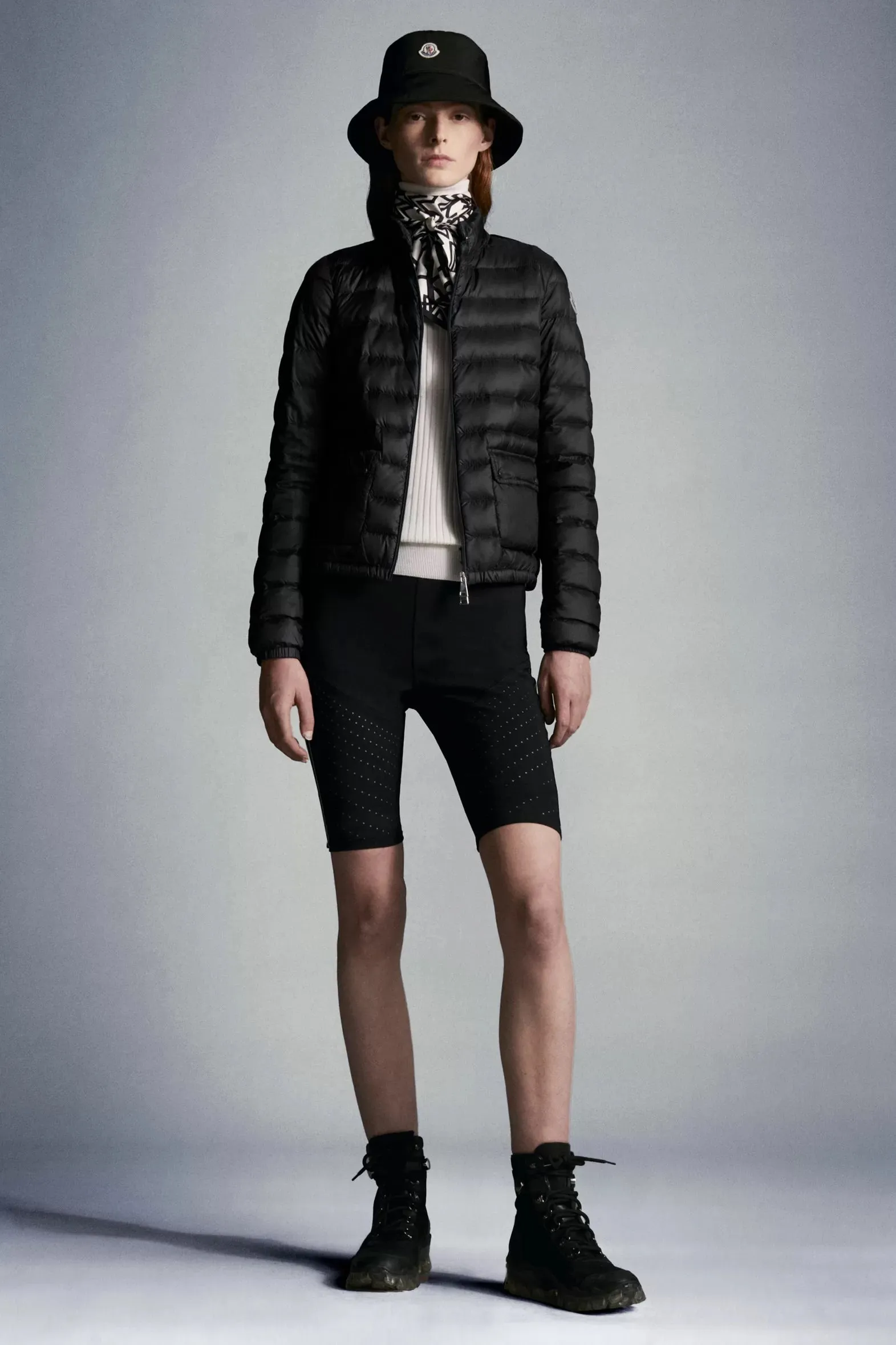 MONCLER LANS SHORT DOWN JACKET BLACK
