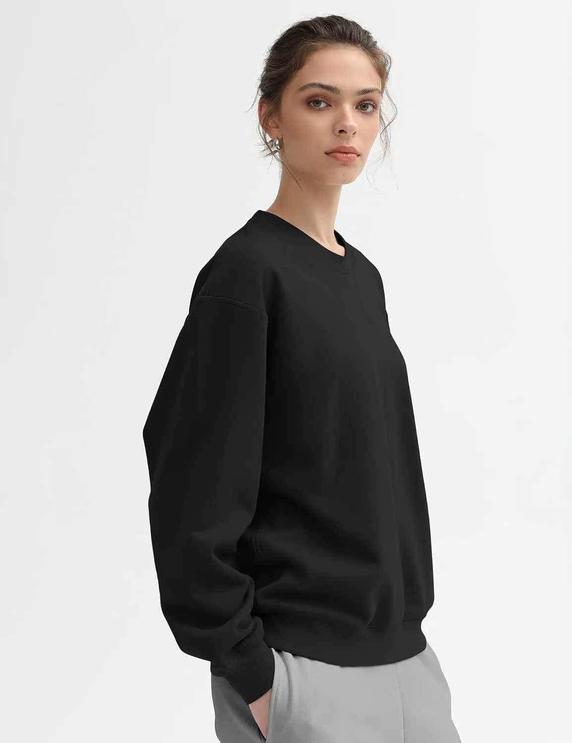 PUMIEY Women's Oversized Sweatshirt Crewneck Long Sleeve Loose Pullover Tops Fall Fashion Airy Collection