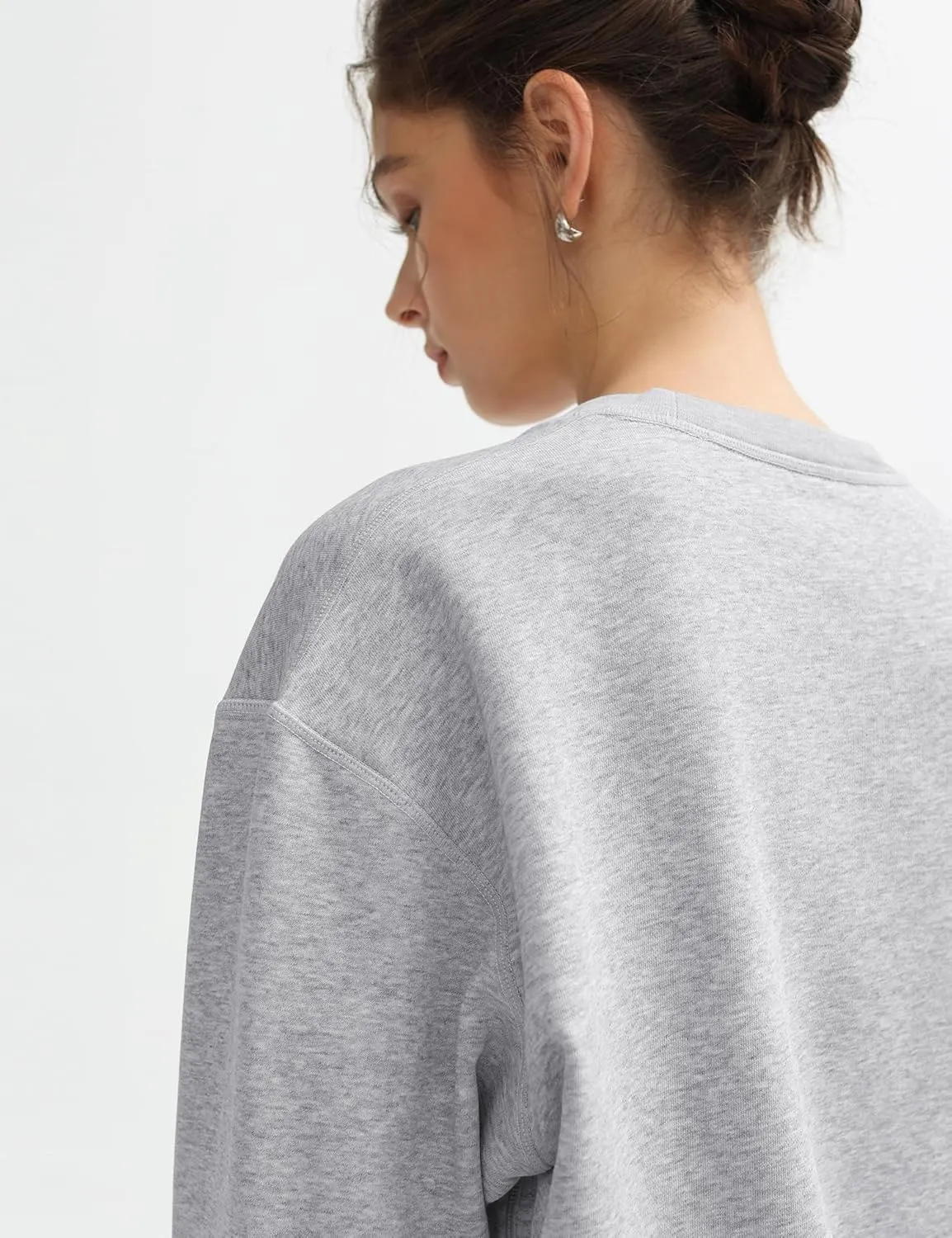 PUMIEY Women's Oversized Sweatshirt Crewneck Long Sleeve Loose Pullover Tops Fall Fashion Airy Collection