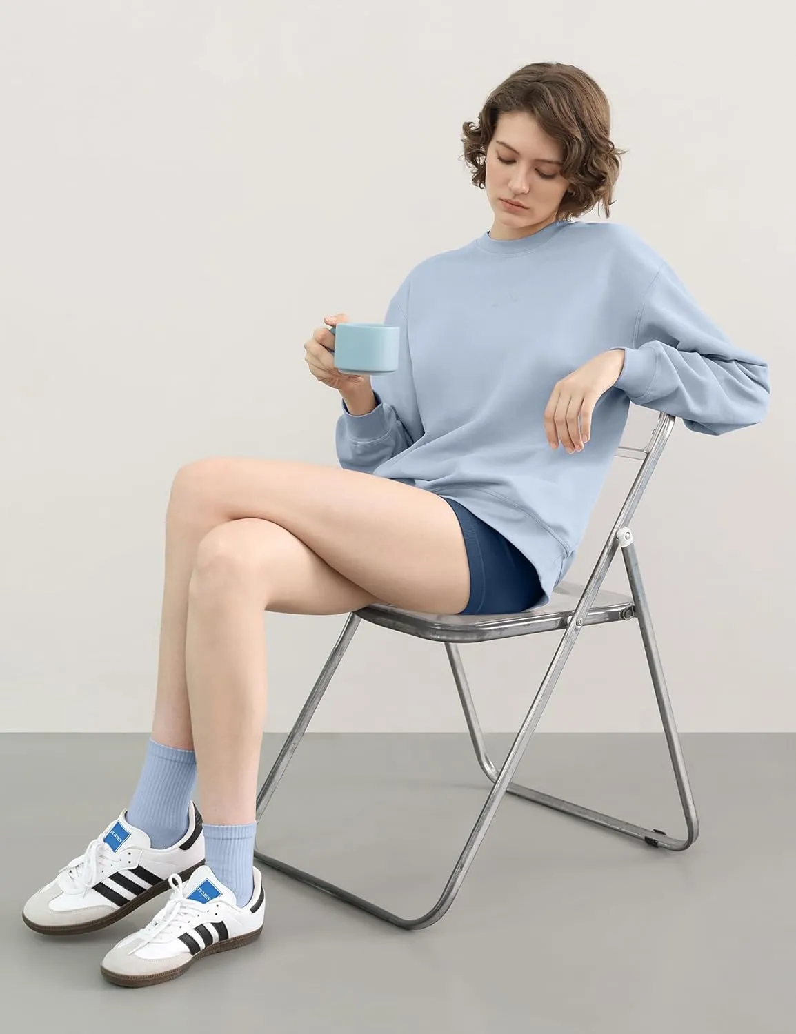 PUMIEY Women's Oversized Sweatshirt Crewneck Long Sleeve Loose Pullover Tops Fall Fashion Airy Collection