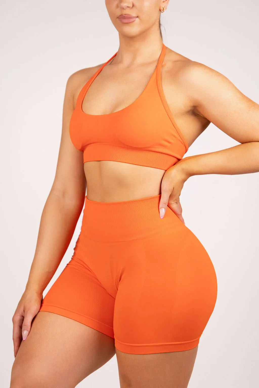 SEAMLESS CONTOUR SHORTS - BRIGHT ORANGE